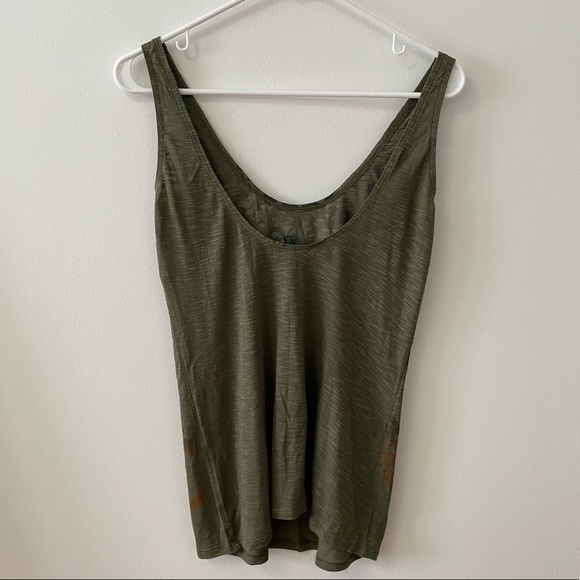 STYLE BENETTON LEOPARD PRINT TANK TOP - Picture 3 of 7